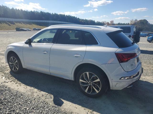 WA1CABFY6M2008949 - 2021 AUDI Q5 PRESTIGE WHITE photo 2