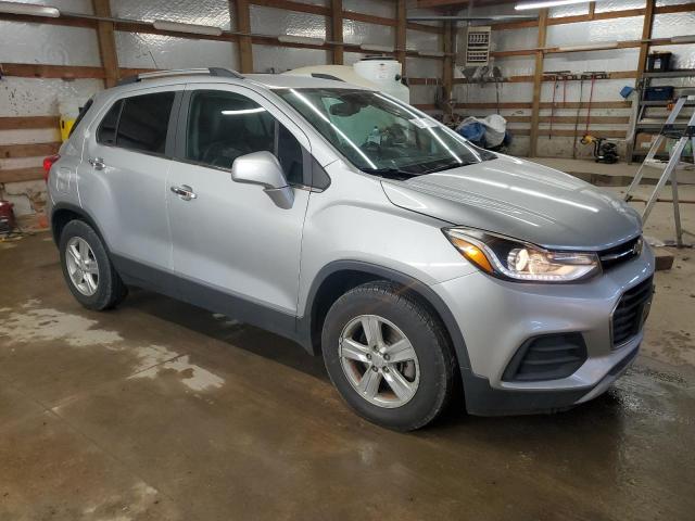 3GNCJLSB8JL406923 - 2018 CHEVROLET TRAX 1LT Srebrny zdjęcie 4