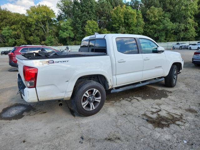 5TFAZ5CN8GX002613 - 2016 TOYOTA TACOMA DOUBLE CAB თეთრი ფოტო 3