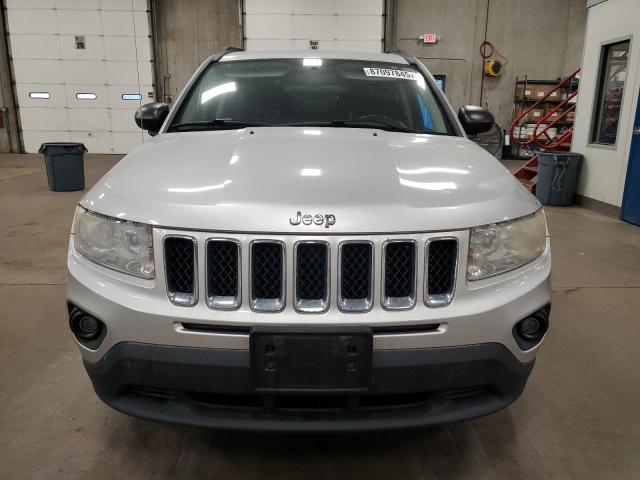 1J4NF1FB6BD263828 - 2011 JEEP COMPASS SPORT Argent photo 5