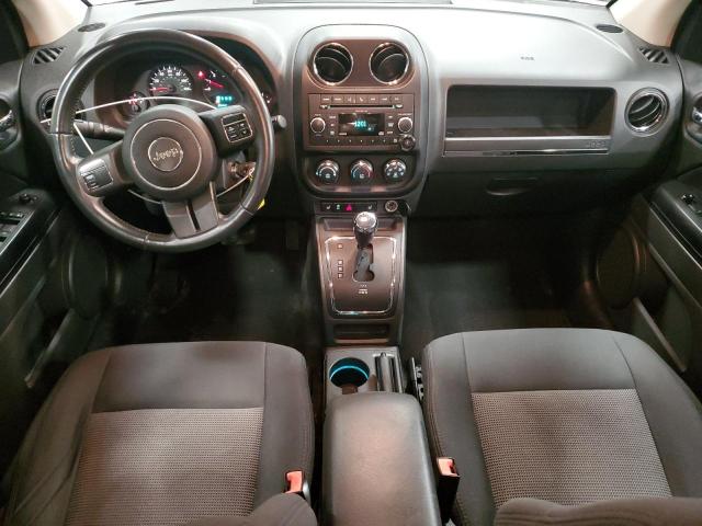 1J4NF1FB6BD263828 - 2011 JEEP COMPASS SPORT Argent photo 8