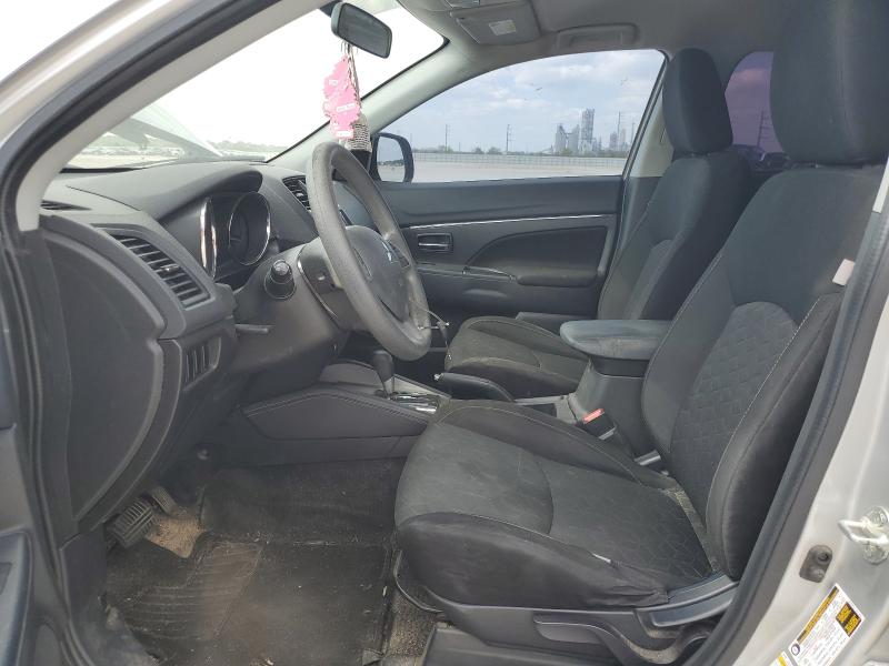 JA4AP3AU7LU012141 - 2020 MITSUBISHI OUTLANDER ES 银色 照片 7