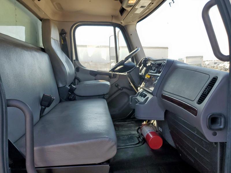 3ALACWFC0LDLZ3546 - 2020 FREIGHTLINER M2 106 MEDIUM DUTY WHITE photo 5