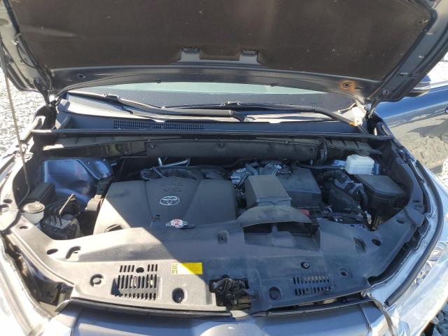 5TDKZRFHXKS333628 - 2019 TOYOTA HIGHLANDER SE BLUE photo 12