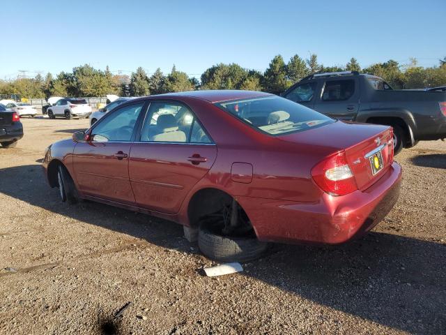 JTDBE32K220128205 - 2002 TOYOTA CAMRY LE RED photo 2