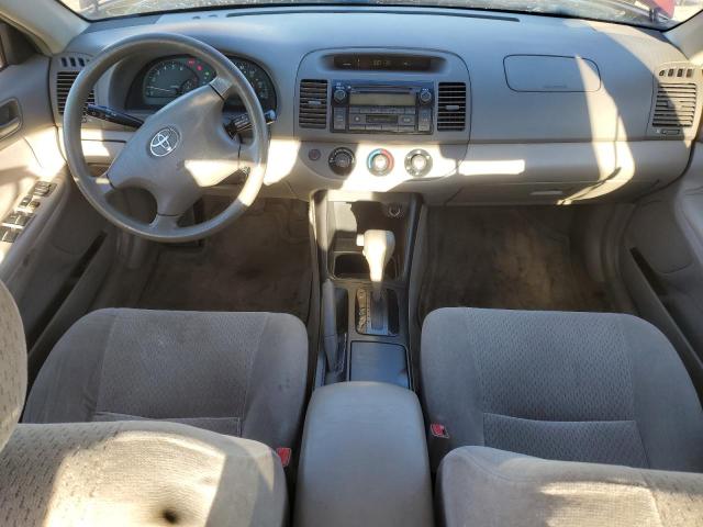 JTDBE32K220128205 - 2002 TOYOTA CAMRY LE RED photo 8