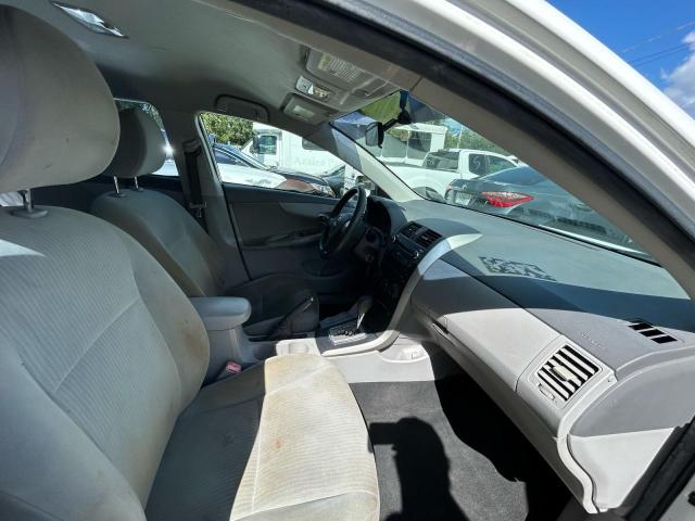 2T1BU4EE4AC280909 - 2010 TOYOTA COROLLA BASE WHITE photo 5