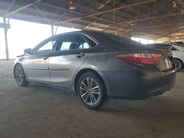 4T1BF1FK3GU218602 - 2016 TOYOTA CAMRY LE SILVER photo 2