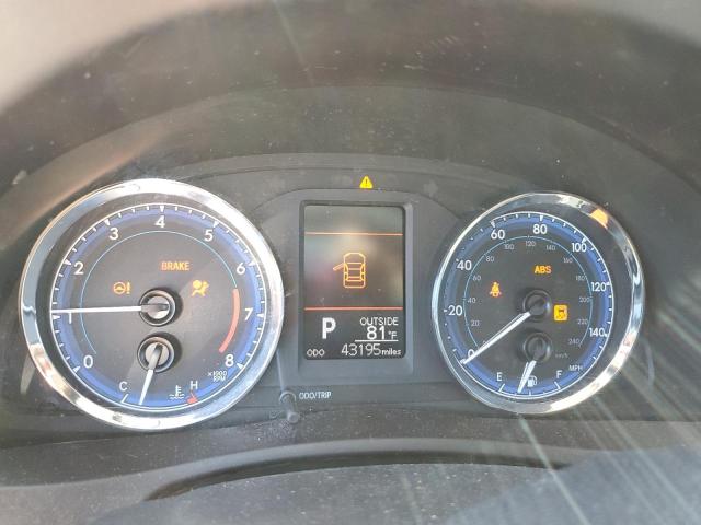 5YFBURHE2JP784917 - 2018 TOYOTA COROLLA L BLACK photo 9