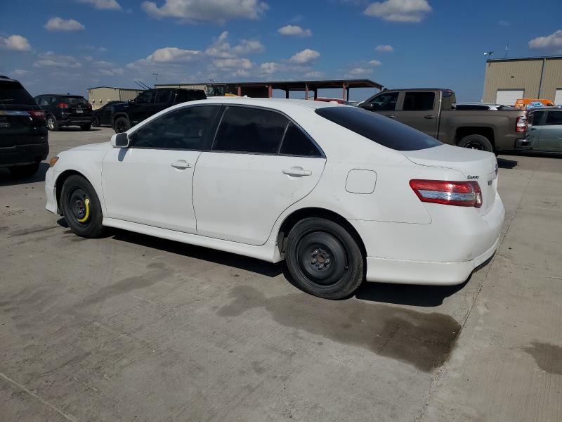 4T1BF3EK5AU556068 - 2010 TOYOTA CAMRY BASE WHITE photo 2