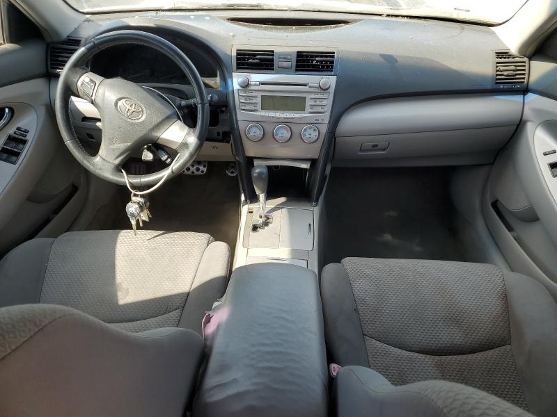 4T1BF3EK5AU556068 - 2010 TOYOTA CAMRY BASE WHITE photo 8