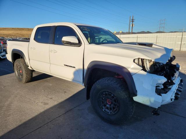 3TYCZ5AN4PT118915 - 2023 TOYOTA TACOMA DOUBLE CAB WHITE photo 4