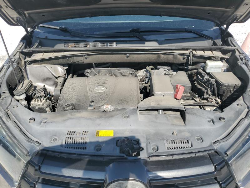 5TDKZRFH6KS322433 - 2019 TOYOTA HIGHLANDER SE GRAY photo 12