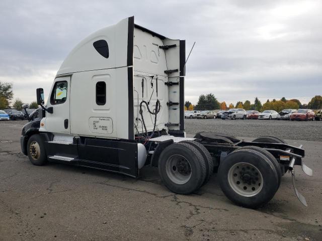 3AKJGLDR4JDJS6583 - 2018 FREIGHTLINER CASCADIA 1 Երկգույն լուսանկար 3