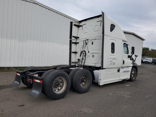 3AKJGLDR4JDJS6583 - 2018 FREIGHTLINER CASCADIA 1 Երկգույն լուսանկար 4