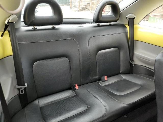 3VWCD21C4YM481768 - 2000 VOLKSWAGEN NEW BEETLE GLS 黄色 照片 10
