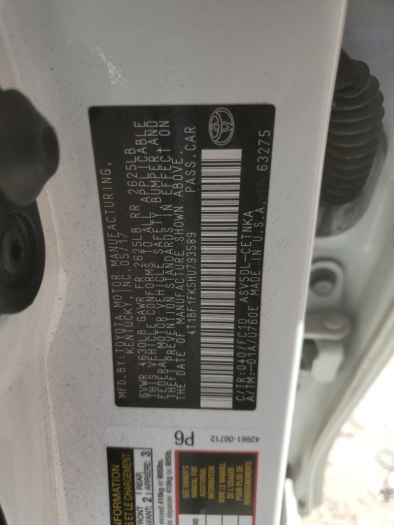 4T1BF1FK5HU793589 - 2017 TOYOTA CAMRY LE 白色 照片 12