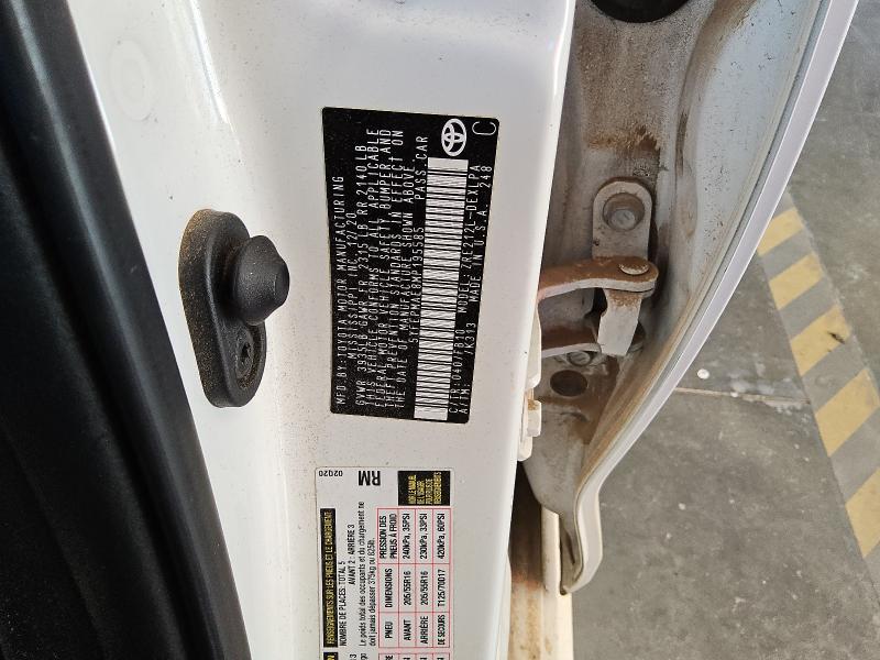 5YFEPMAE8MP195585 - 2021 TOYOTA COROLLA LE WHITE photo 12