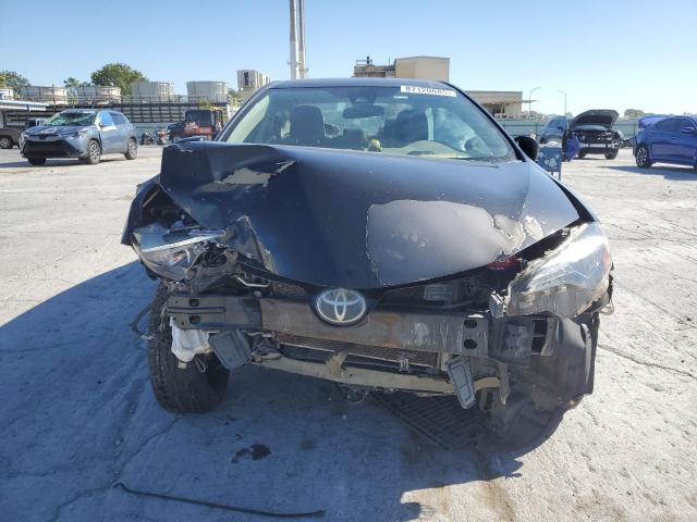 5YFBURHE0JP751897 - 2018 TOYOTA COROLLA L BLACK photo 5