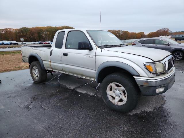 5TEWM72N23Z254720 - 2003 TOYOTA TACOMA XTRACAB Argent photo 4