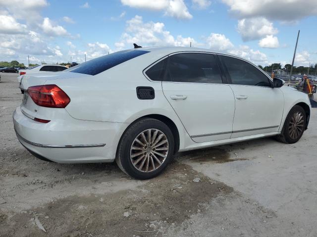 1VWBT7A38GC029026 - 2016 VOLKSWAGEN PASSAT SE 白色 照片 3