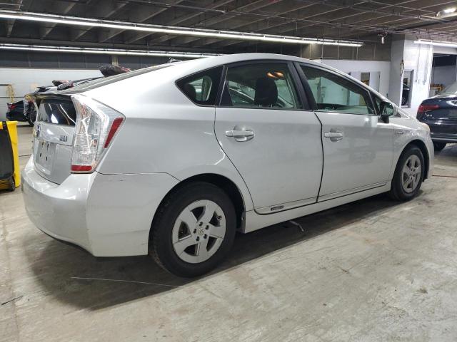 JTDKN3DU7B5360218 - 2011 TOYOTA PRIUS SILVER photo 3