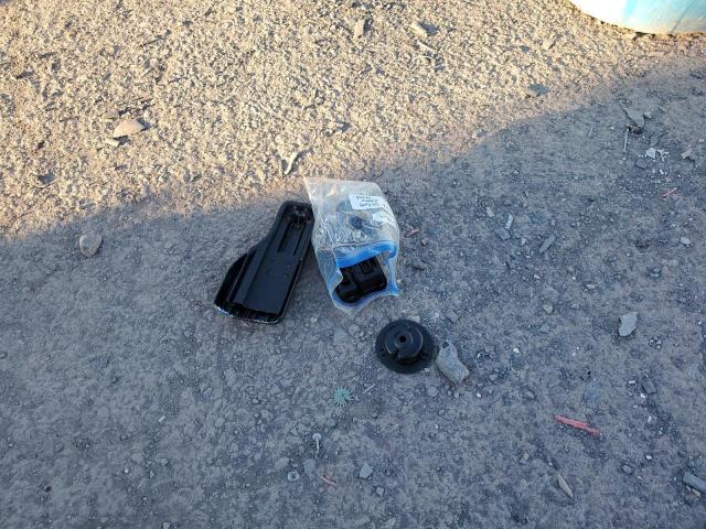 1G8ZY127X2Z237460 - 2002 SATURN SC2 Noir photo 12