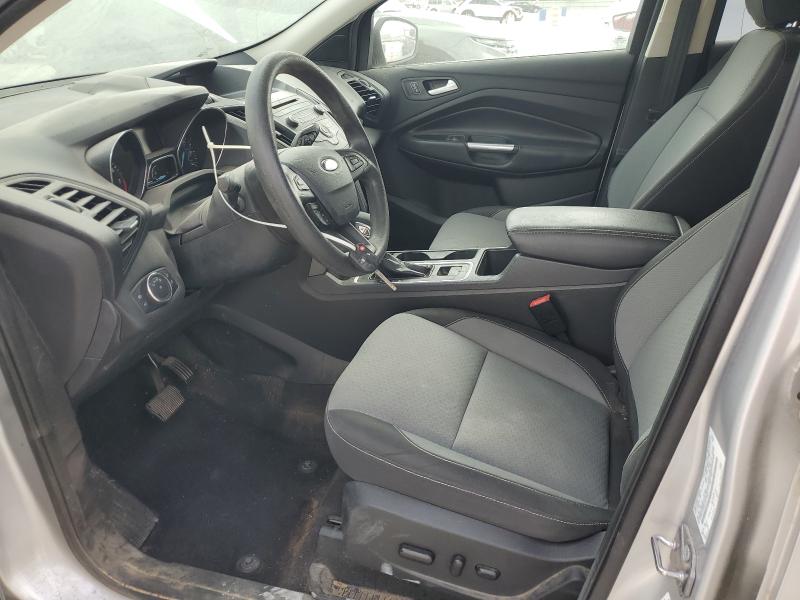 1FMCU0GD6JUA74037 - 2018 FORD ESCAPE SE Silber Foto 7