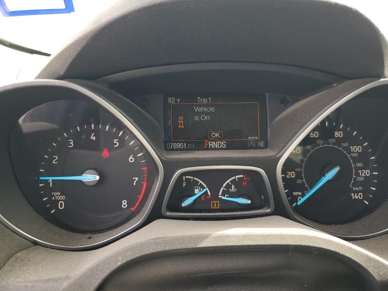 1FMCU0GD6JUA74037 - 2018 FORD ESCAPE SE Silber Foto 9