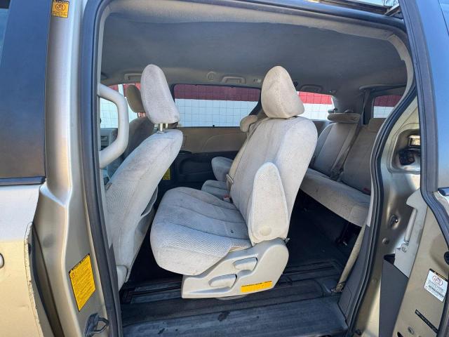 5TDKK3DC9CS233451 - 2012 TOYOTA SIENNA LE GOLD photo 6
