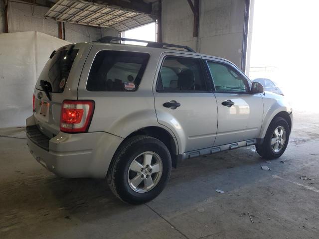 1FMCU0D76CKC15640 - 2012 FORD ESCAPE XLT SILVER photo 3