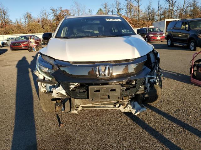 3CZRU5H16MM715898 - 2021 HONDA HR-V SPORT WHITE photo 5