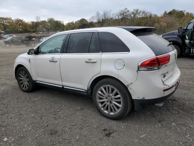 2LMDJ6JKXBBJ31004 - 2011 LINCOLN MKX 白色 照片 2