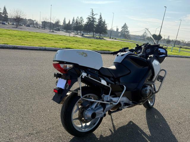 WB1044001EZW23476 - 2014 BMW R1200 RT WHITE photo 4