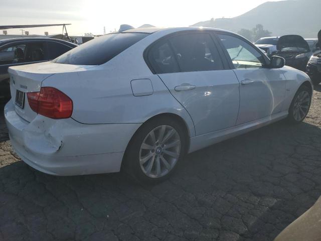 WBAPH5C58AA439497 - 2010 BMW 3 SERIES I SULEV WHITE photo 3