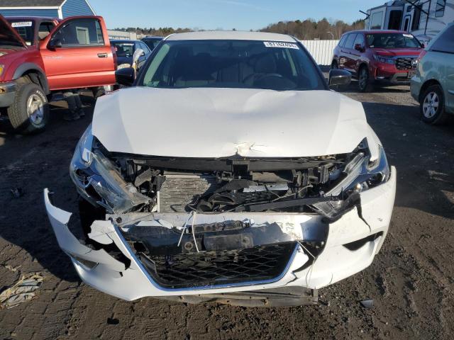 1N4AA6AP8JC368092 - 2018 NISSAN MAXIMA 3.5S WHITE photo 5