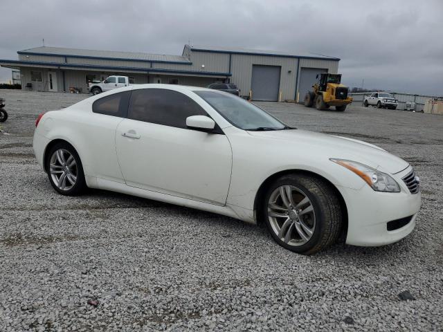JNKCV64E28M129934 - 2008 INFINITI G37 BASE WHITE photo 4