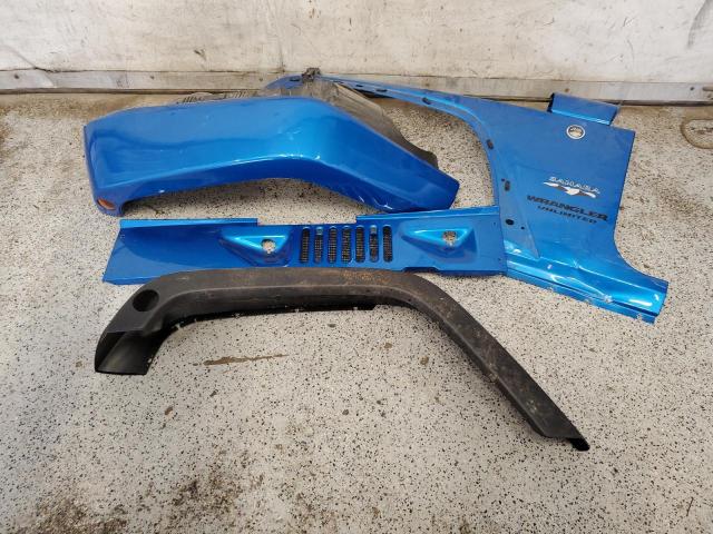 1C4BJWEG1GL172108 - 2016 JEEP WRANGLER U SAHARA BLUE photo 13