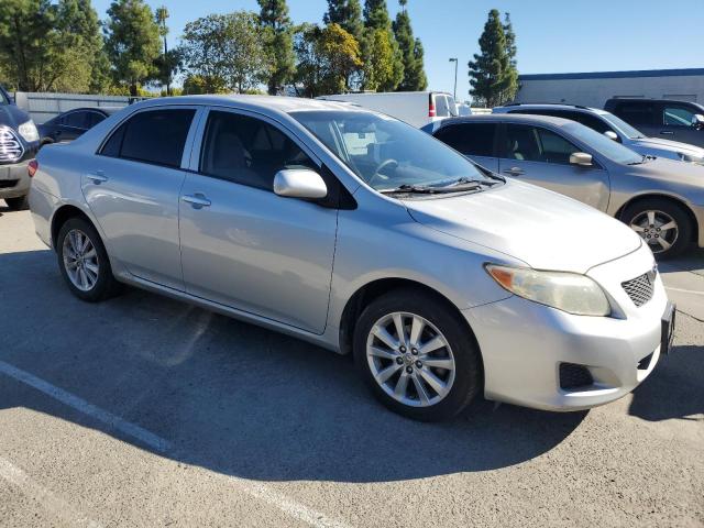 JTDBL40E199077813 - 2009 TOYOTA COROLLA BASE 银色 照片 4