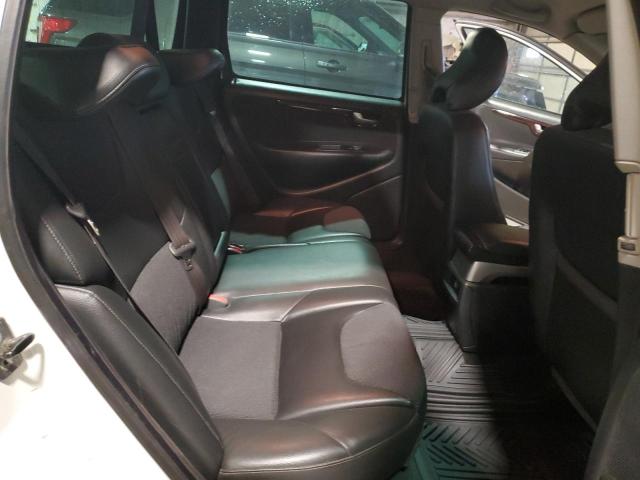 YV1SZ59H441171820 - 2004 VOLVO XC70 WHITE photo 11