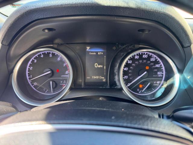 4T1B11HK3JU58308 - 2018 TOYOTA CAMRY L BLUE photo 8