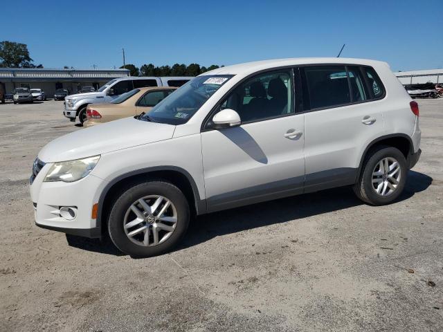 2011 VOLKSWAGEN TIGUAN S, 
