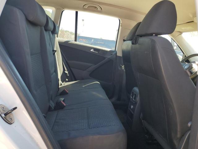 WVGAV7AX8BW525930 - 2011 VOLKSWAGEN TIGUAN S WHITE photo 11