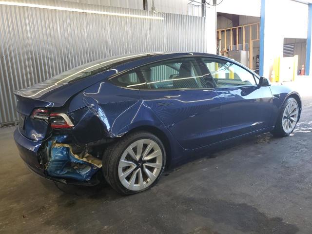 5YJ3E1EA4NF368650 - 2022 TESLA MODEL 3 BLUE photo 3