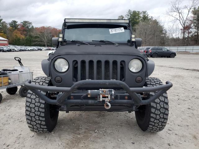 1J4GA59198L653676 - 2008 JEEP WRANGLER U SAHARA 黑色 照片 5