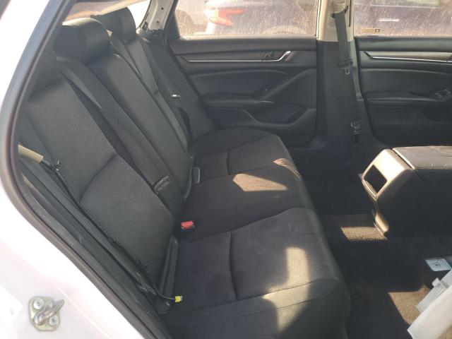 1HGCV1F12JA162472 - 2018 HONDA ACCORD LX WHITE photo 10