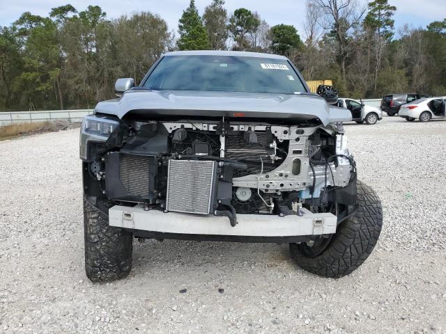 5TFNC5EC1RX004561 - 2024 TOYOTA TUNDRA CREWMAX PLATINUM ვერცხლისფერი ფოტო 5