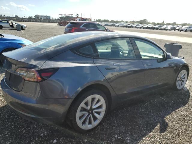 5YJ3E1EAXNF369348 - 2022 TESLA MODEL 3 SILVER photo 3