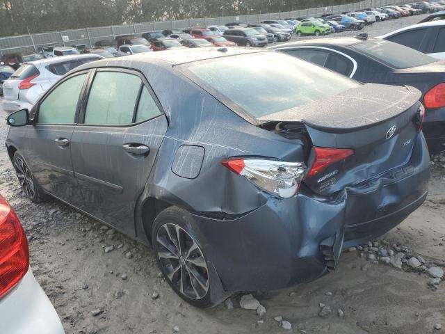 2T1BURHE2JC004740 - 2018 TOYOTA COROLLA L BLUE photo 2