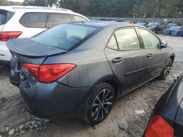 2T1BURHE2JC004740 - 2018 TOYOTA COROLLA L BLUE photo 3